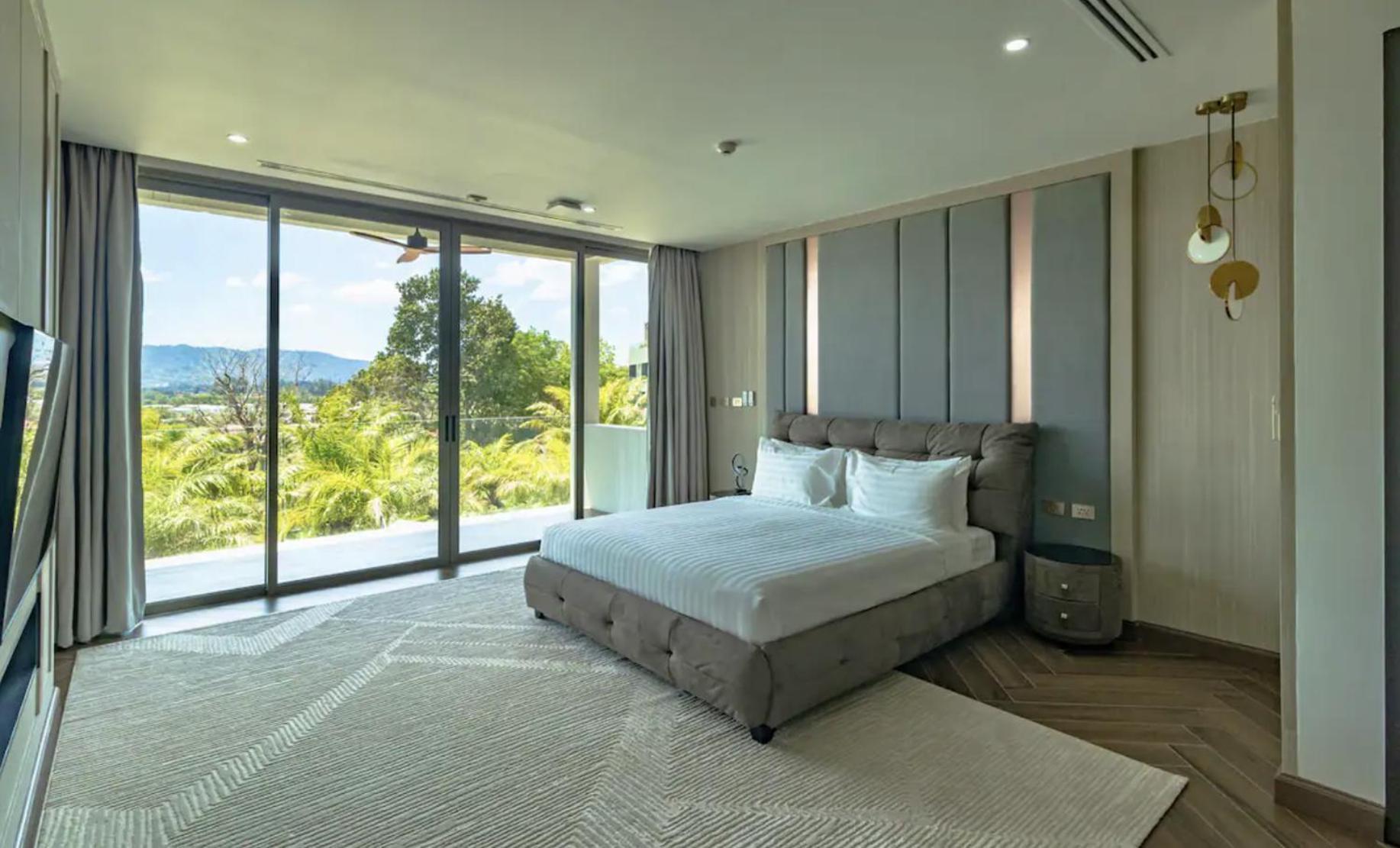 Lion Phuket