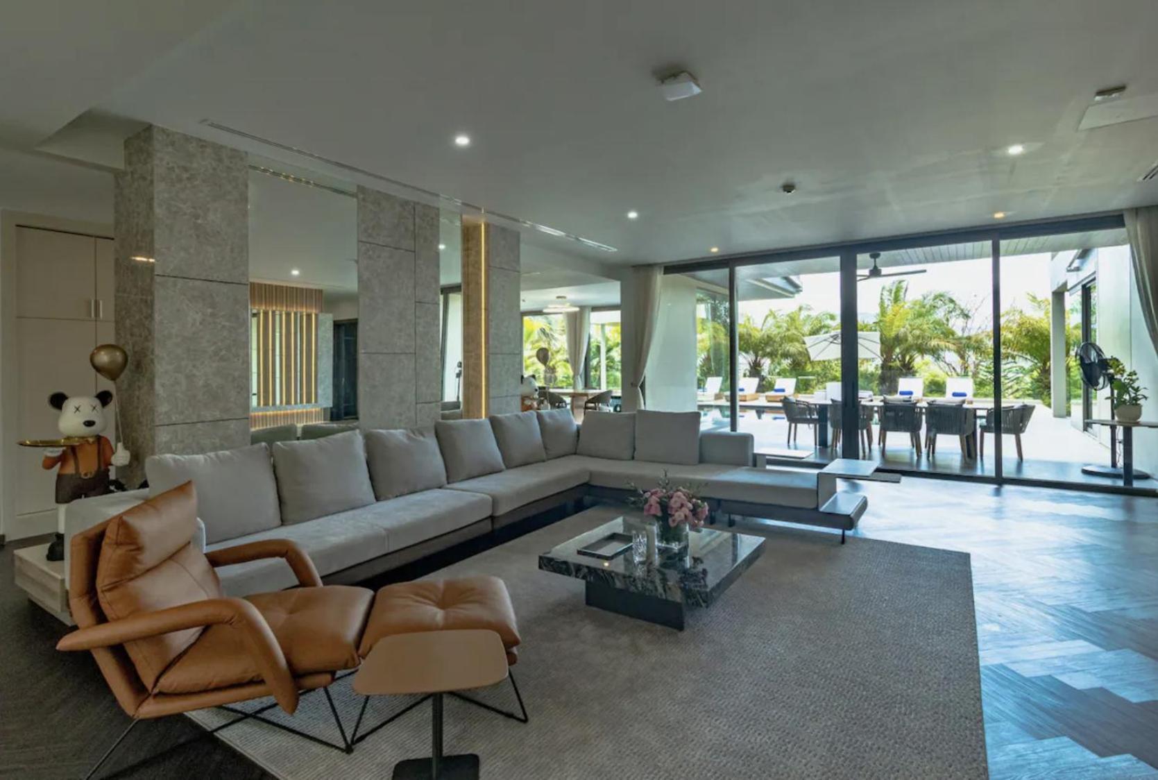 Lion Villa